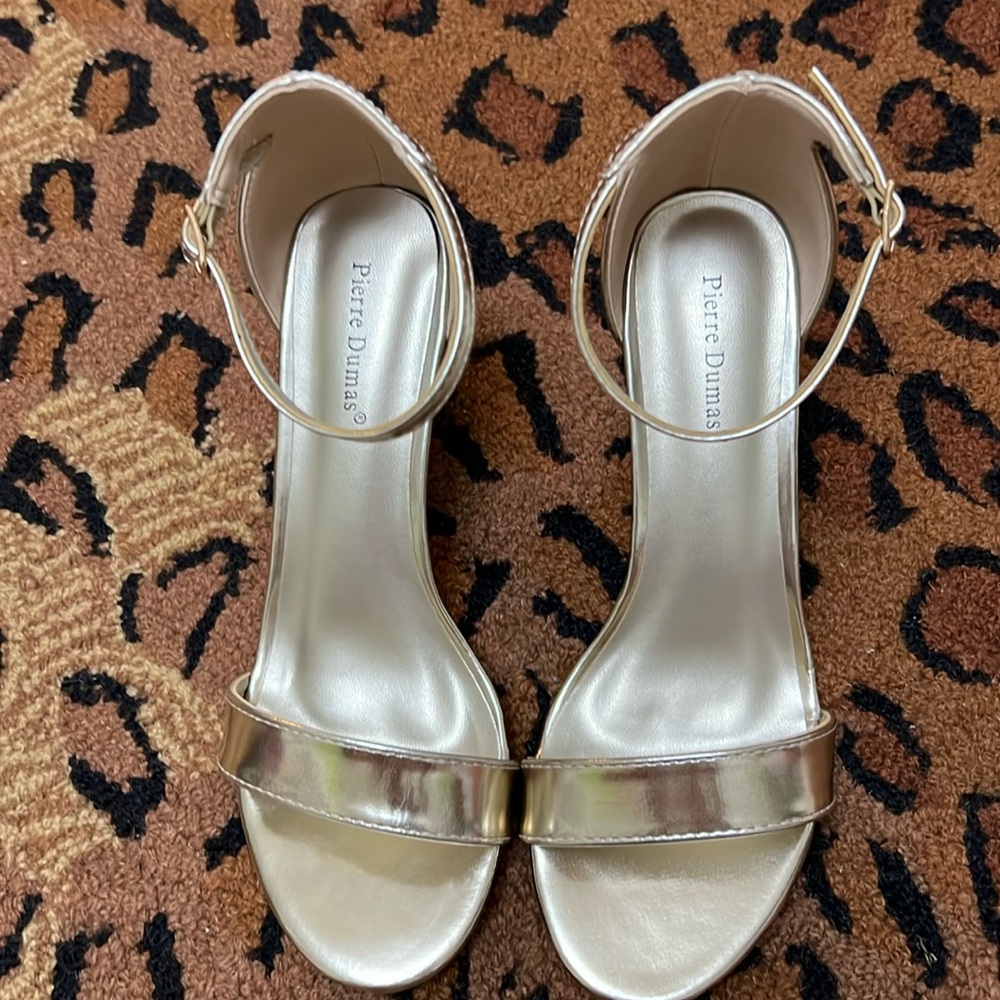 Pierre Dumas, women’s Amy-1, Sz 7.5M Gold